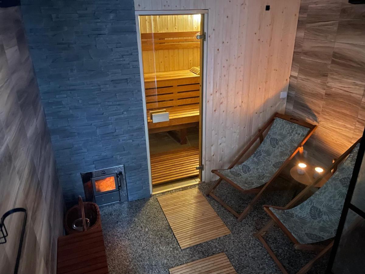 Готель Wolf House Klinovec Лоучна-под-Кліновцем Екстер'єр фото